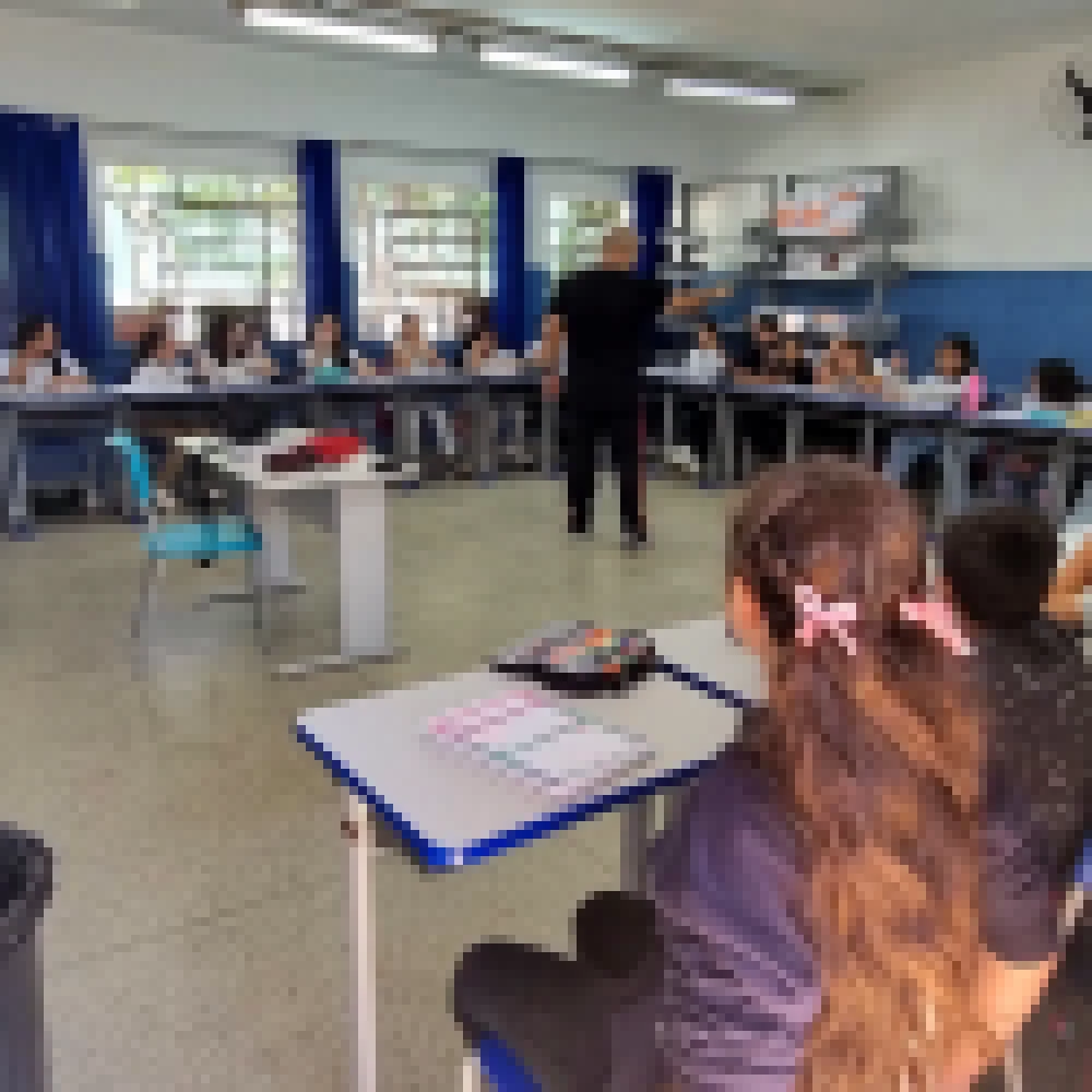 FIM DAS FÉRIAS! Alunos da rede municipal de Iperó voltam às salas de aula