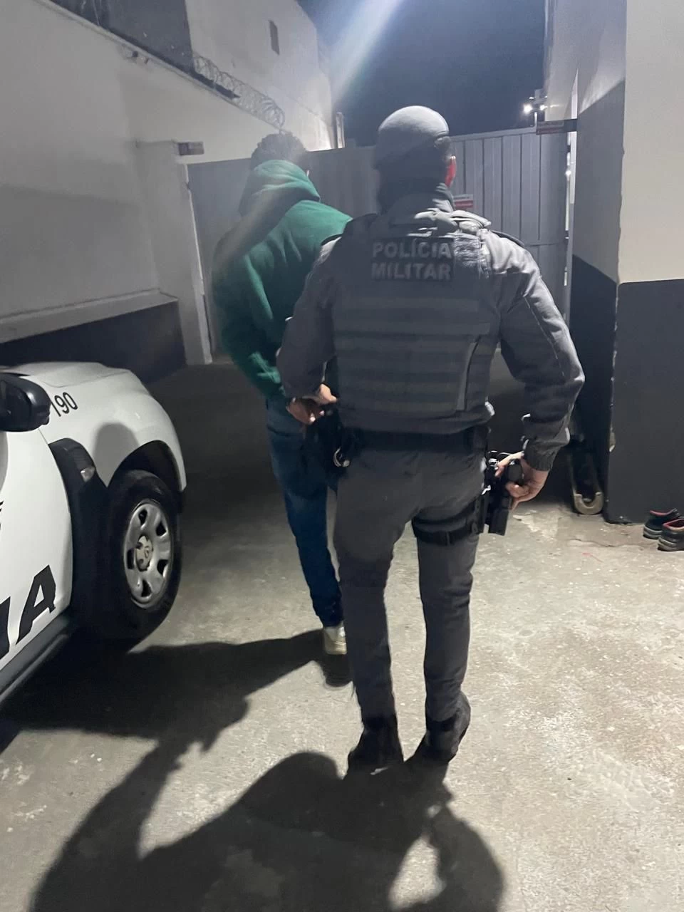 Polícia Militar prende homem por tráfico de drogas em Iperó