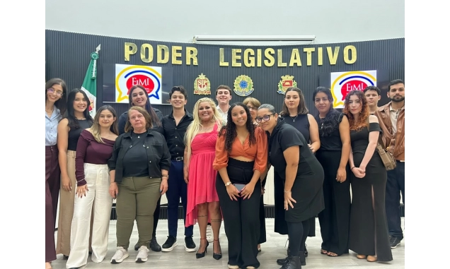 Escola de Línguas Municipal de Iperó (ELMI) forma primeira turma com 140 alunos em cerimônia marcada pela alegria e emoção