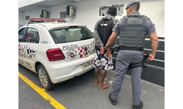 Homem é preso por tráfico de drogas no bairro George Oetterer