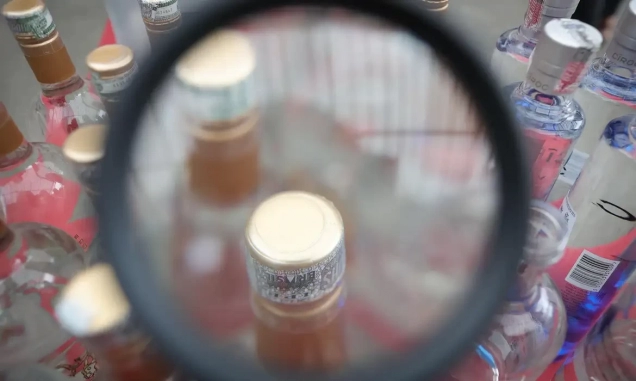 Metanol: crise completa um mês com alerta para falsificação de bebidas