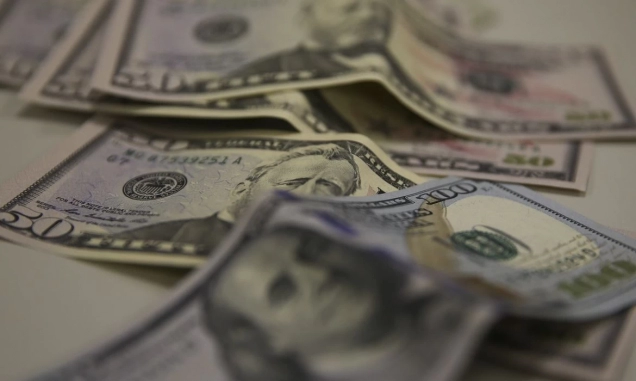 Brasil e EUA retomam negociação após tarifaços de 25% e 12,5%