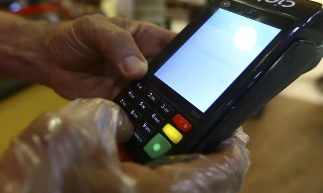 BC: bandeira de cartão terá de pagar transações em caso de falhas