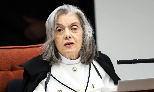 Cármen Lúcia vota para condenar Eduardo Bolsonaro por difamação