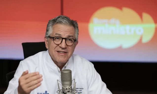 “Estamos vencendo essa batalha”, diz Padilha sobre vacinação