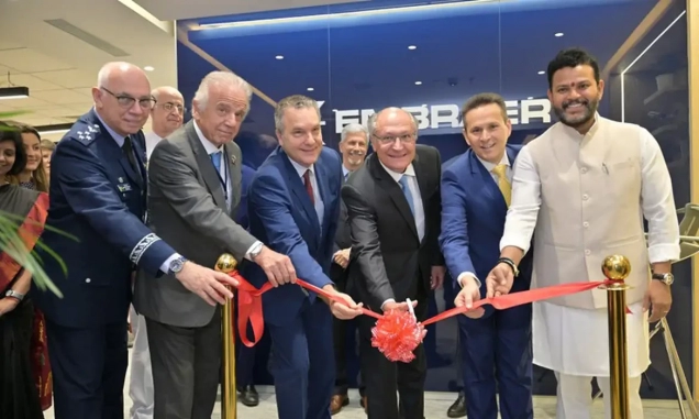 Brasil e Índia fazem acordos em tecnologia, defesa e aeronáutica