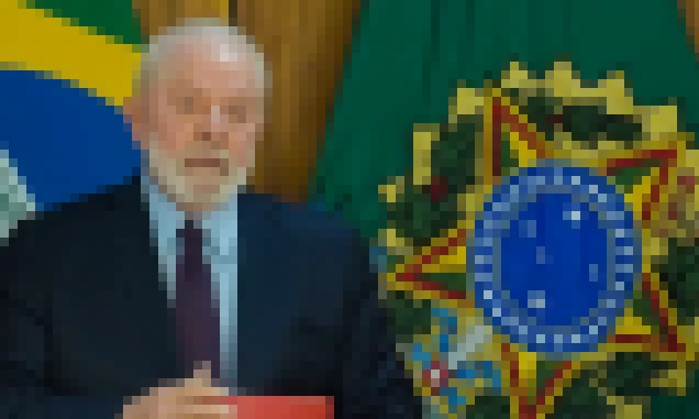 Lula sanciona lei para retomada de mais de 11 mil obras inacabadas