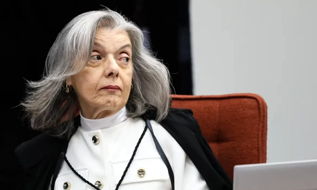 Cármen Lúcia relata ameaça de bomba em palestra a estudantes no DF