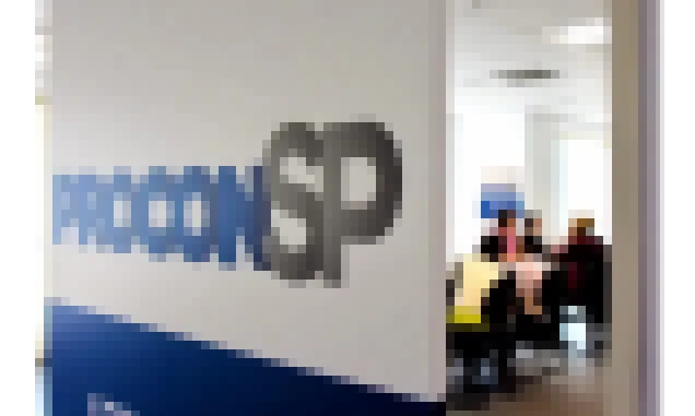 Procon-SP debate impactos da fusão entre a Azul e a Gol para os consumidores em audiência pública