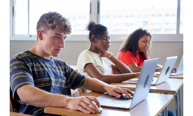 Últimos dias para se inscrever em quase 3 mil vagas de cursos online gratuitos em todo o estado de SP