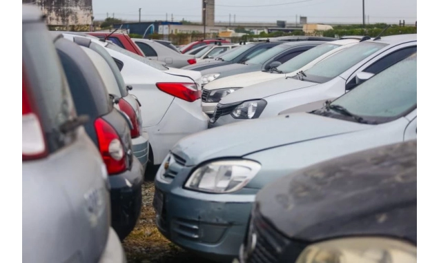 Detran-SP prepara maior ciclo de leilões da história com 100 mil veículos disponíveis