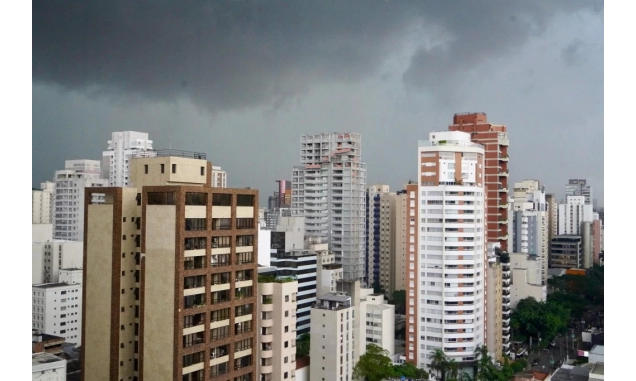Defesa Civil do Estado mantém Gabinete de Crise e alerta para chuvas intensas até quarta-feira (11)