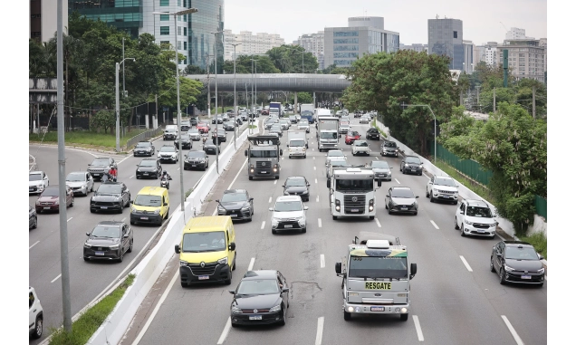 Licenciamento é obrigatório para placas de final 7 e 8 em outubro no estado de SP