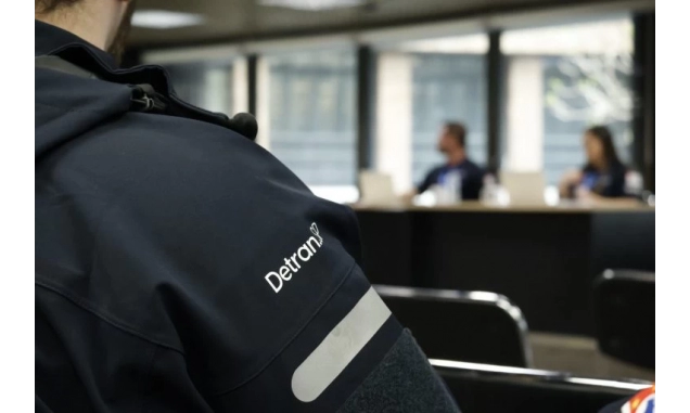 Detran-SP fará concurso público para contratar 145 agentes de trânsito