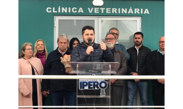 Inauguração de Consultório Veterinário reúne centenas de pessoas em Iperó