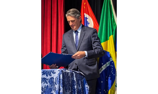 Rogério Pécora assume Prefeitura de Votorantim após transmissão do cargo na Câmara Municipal