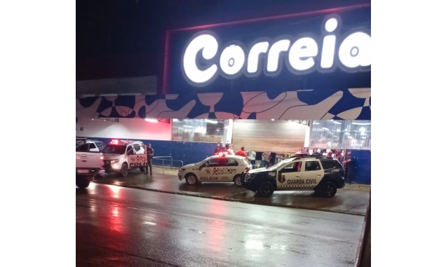 Confusão em Supermercado no Bairro de George Oetterer termina com homem baleado