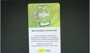 Renovação automática de CNH beneficia 300 mil na primeira semana