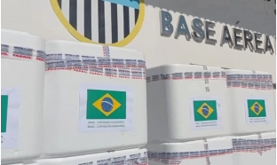 Brasil envia 690 mil doses de vacinas em ajuda à Venezuela