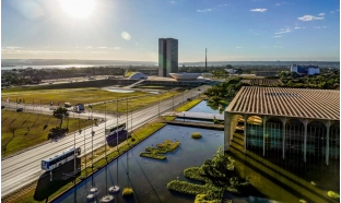 Brasil rebaixa relação com Argentina após novos insultos de Milei