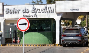 Bolsonaro recorre para anular proibição de visita na prisão domiciliar