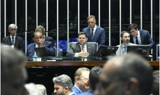 Dosimetria: Alcolumbre promulga lei que beneficia condenados pelo 8/1
