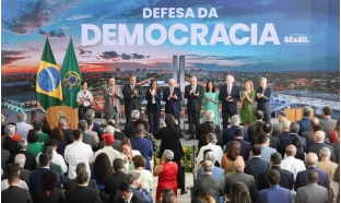 Lula veta integralmente PL da Dosimetria