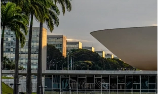 Congresso se aproxima do recesso sem votar PEC 6x1 e PL da Misoginia