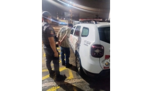 Homem com mandado de prisão civil é detido durante abordagem