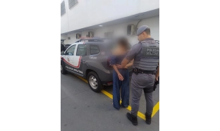 Polícia Militar captura procurada pela Justiça no Jardim Santa Cruz, em Iperó